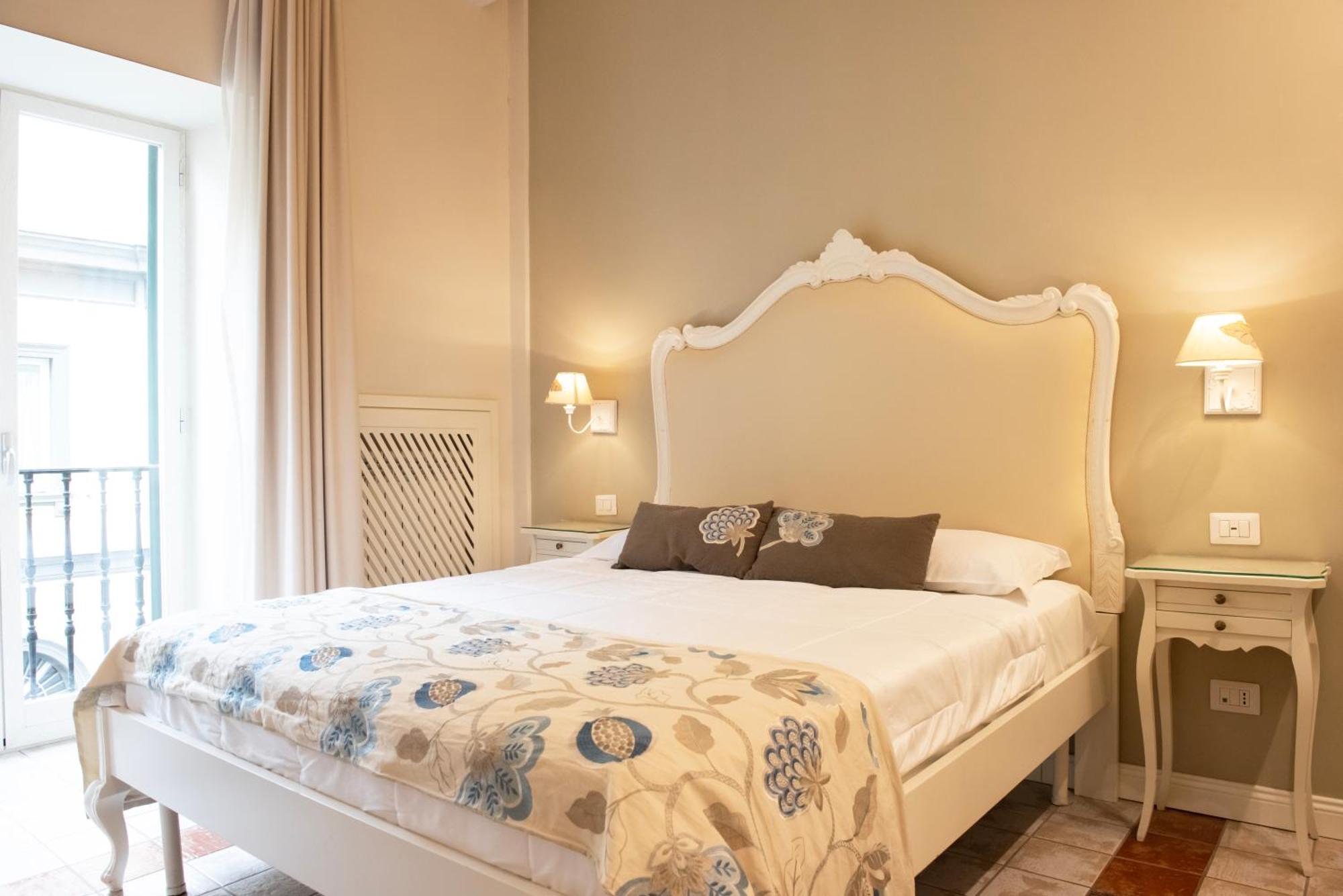 Certosa Suite Neapel Exterior foto